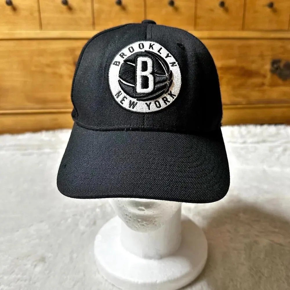 Mitchell & Ness Brooklyn Nets Black Snapback Cap Unisex OS